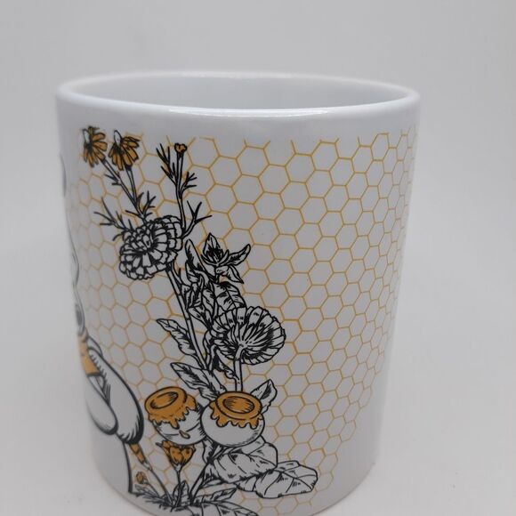 Disney " WINNIE THE POOH" Ceramic 16 Oz. Coffee Tea Mug/Cup - Picture 7 of 8